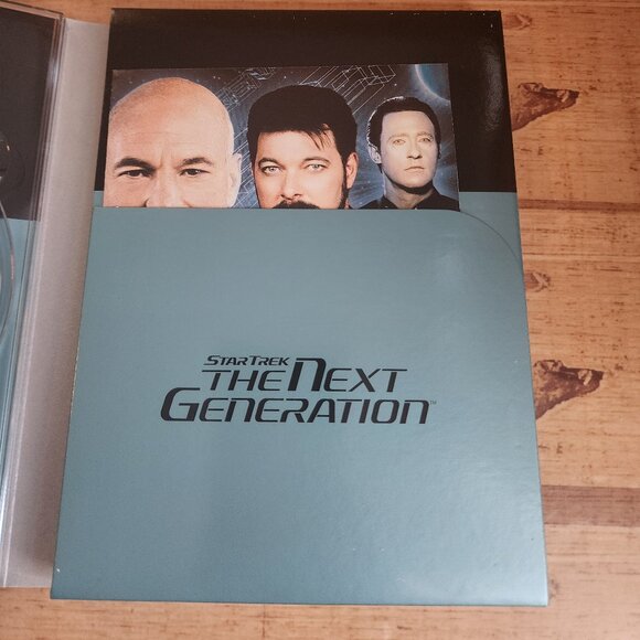 Star Trek The Next Generation: The Complete 5th Season (DVD, 2002, 7-Disc Set) - Picture 6 of 9